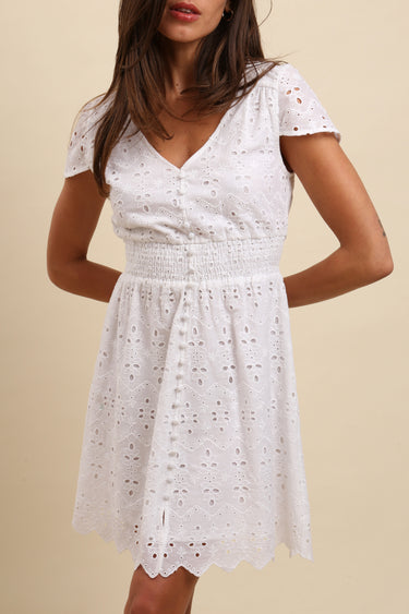 NAE SHORTS (WHITE)